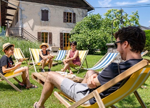 Camping Romanée - la Ferme de la Serraz, 5* - 28