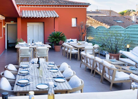 Weekend Romantique dans un village provençal aux portes de Cannes - 3* - 10