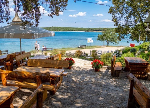 Camping Mon Perin, 4* - 5