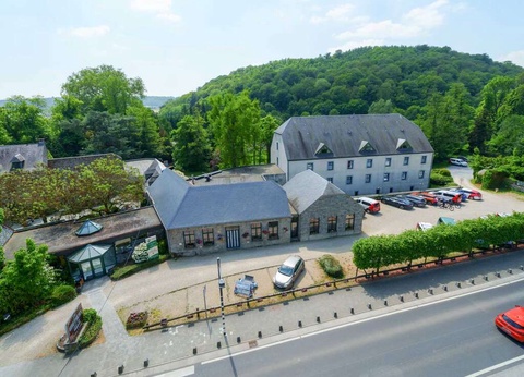 Parenthèse romantique à Dinant avec accès à l'espace détente - 4* - 13