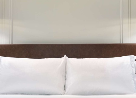 Escapade romantique avec du cava dans la chambre a Barcelone - 4* - 28