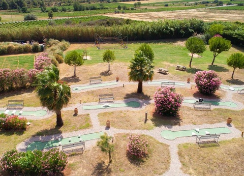 Camping Résidentiel La Pinède, 4* - 8