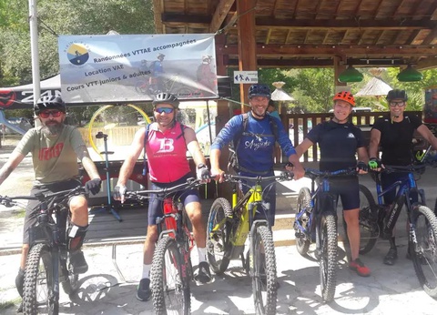 Flower Camping Le Pont du Tarn, 3* - 22