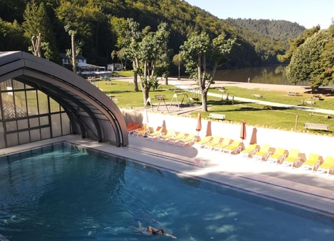 Camping Domaine du Lac Chambon 3* - 34