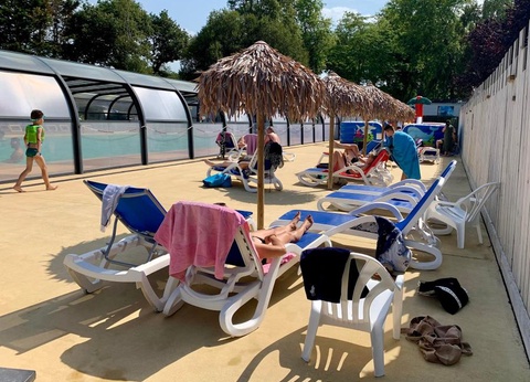 Camping L'Etang du Pays Blanc, 4* - 69