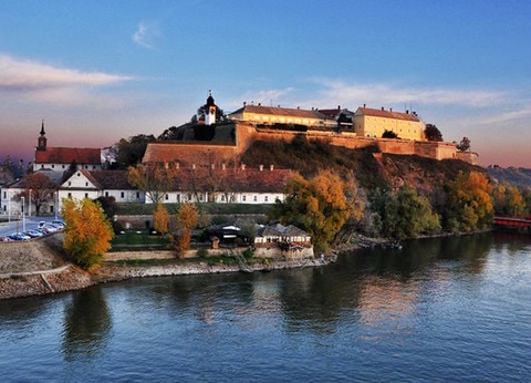 Escapades privées de Belgrade à Novi Sad 4* - 19