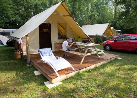 Camping Brantôme Peyrelevade, 4* - 6