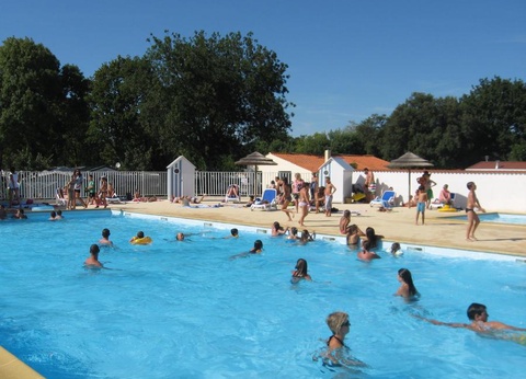 Camping Les Floralies, 4* - 4