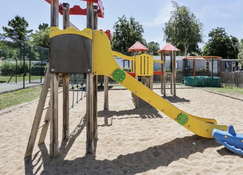 Camping L'Abri des Pins, 4* - 52