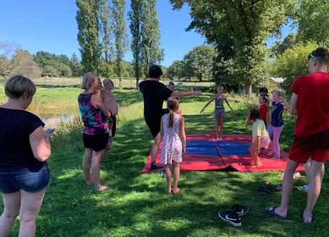 Camping L'Etang du Pays Blanc, 4* - 72