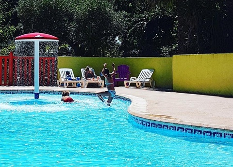 Camping Les Berges du Canal, 4* - 10