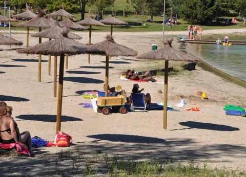 Camping Les 3 Lacs du Soleil, 4* - 12