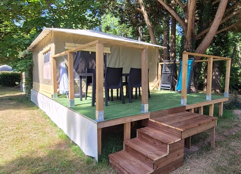 Camping D'auberoche, 3* - 42