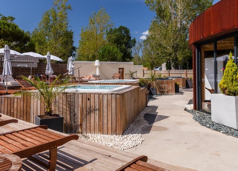 Camping Domaine de La Yole, 5* - 45