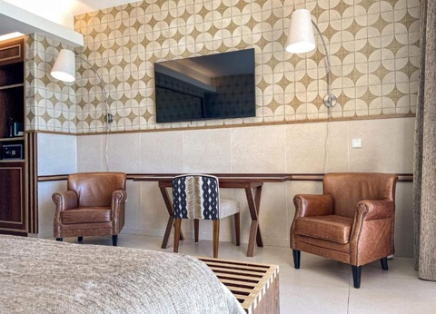 Hôtel Wine & Books by The Sea 5* - 2