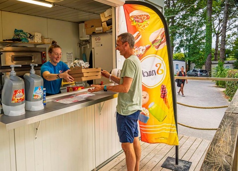 Camping Les Ajoncs d'Or, 4* - 23