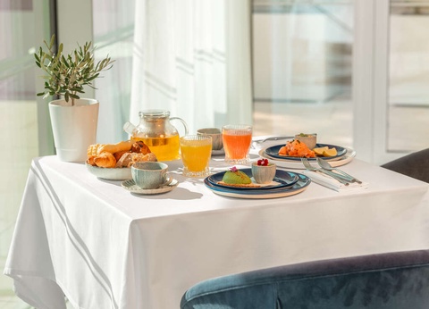 Weekend de Luxe près de Marseille avec dîner 6 plats, roses, soin et spa inclus - 4* - 43