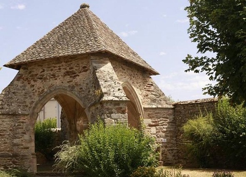 Village Vacances Les Chalets de la Gazonne, 2* - 85