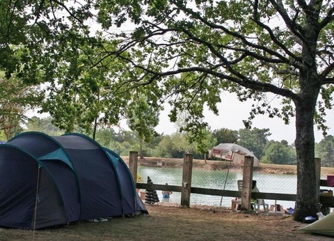 Camping Le Chêne du Lac, 3* - 37