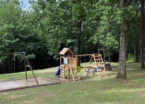 Camping Domaine des Grands Pins 4* - 28