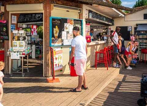 Camping Le Clos Virgile, 4* - 222