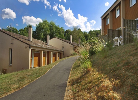 VVF Lac d'Eguzon 3* - 6