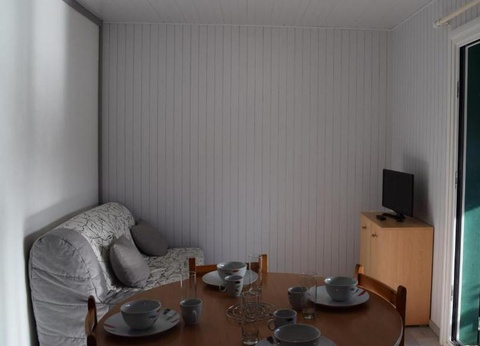 Camping et Village Vacances Le Lac - 25