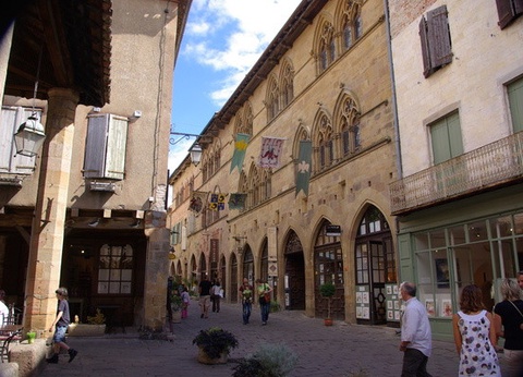 Village Vacances Jumbo Résidence Club Nature Aveyron 3* - Demi-Pension - 24