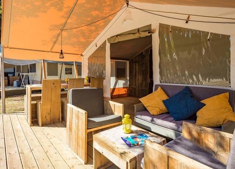 Camping Bijela Uvala, 4* - 64