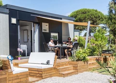 Camping Les Mûriers 4* - 6