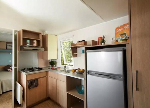 Camping Ferme Pédagogique de Prunay, 4* - 28