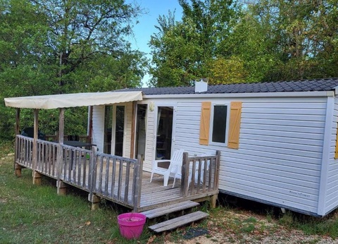 Camping des Bastides, 4* - 5