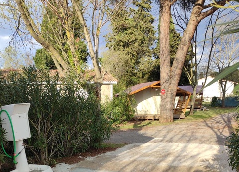 Flower Camping Le Fou du Roi, 4* - 22