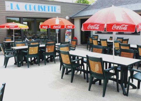 Camping Les Coteaux du Lac, 4* - 23