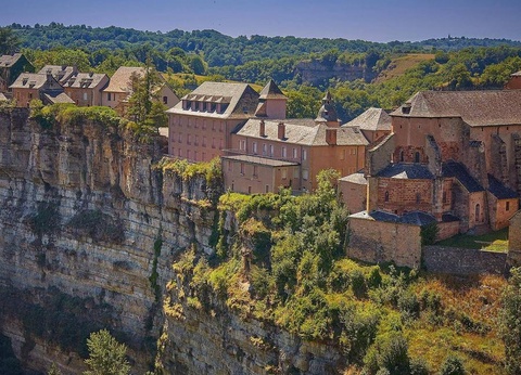 Camping Domaine des Tours, 4* - 11