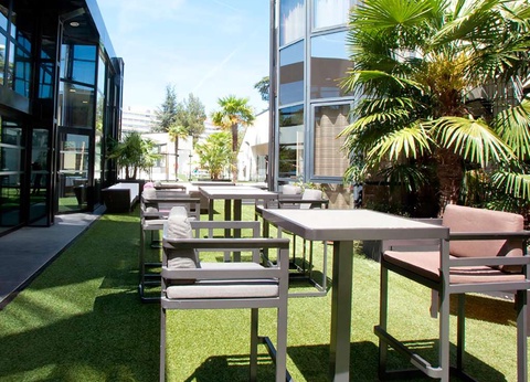 Soirée d'exception à Toulouse avec dîner spécial et soirée dansante pour le Nouvel An 2026 - 4* - 10