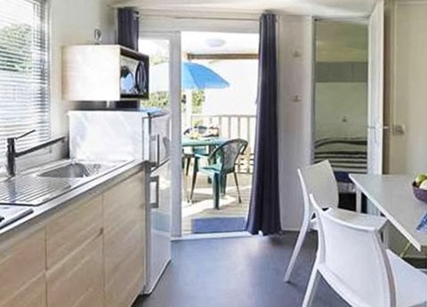 VVF Larmor Plage 3* - 12