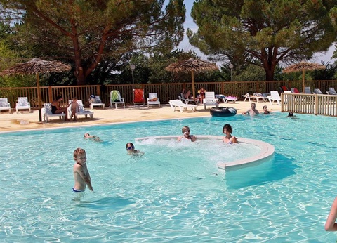 Camping Les Reflets du Quercy, 4* - 9