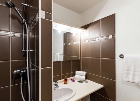 Résidence Lagrange Le Domaine de L'Ardoisière 4* - 16