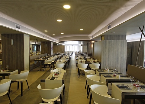 Hôtel BG Tonga Tower Design Hotel & Suites 4* - 4