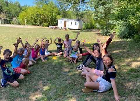 Camping Les Pins du Soleil, 4* - 10