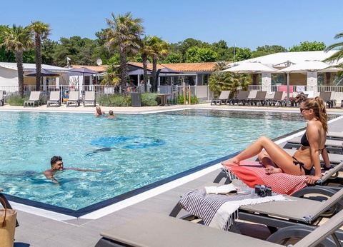 Camping Romanée - le Cormoran, 5* - 2