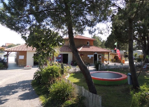Camping de Prigny, 3* - 9
