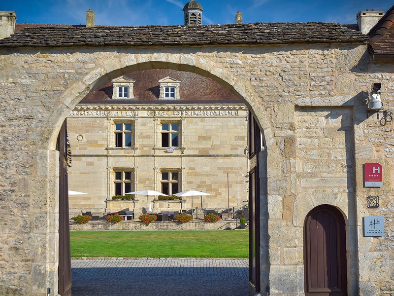 Vivez une vie de château au coeur de la Bourgogne ! - 4* - 1