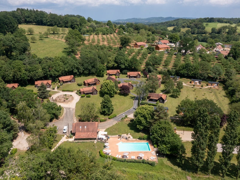 Camping Les Chalets de Thegra 3* - 1