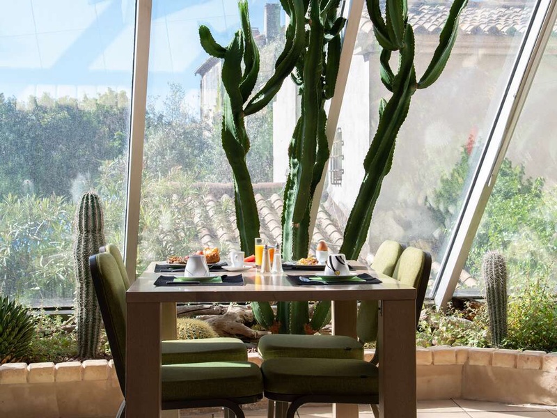 Charme et gastronomie à Arles - 4* - 1