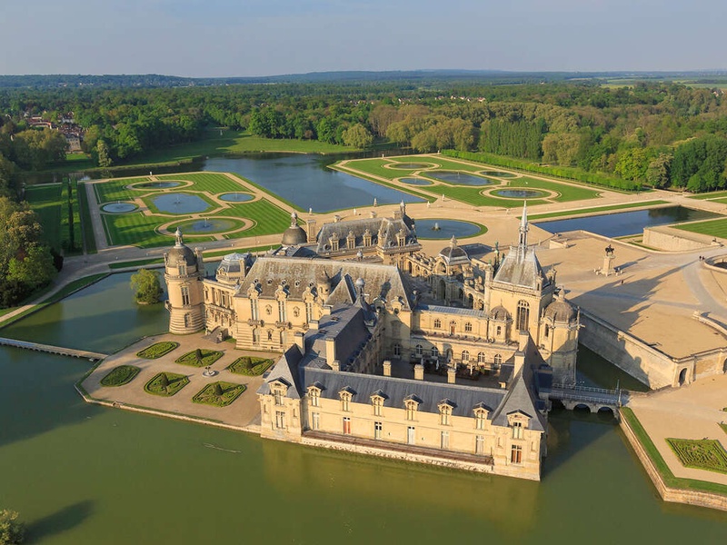 Profitez d'un séjour sur le thème de la romance dans un chateau à Chantilly - 4* - 1