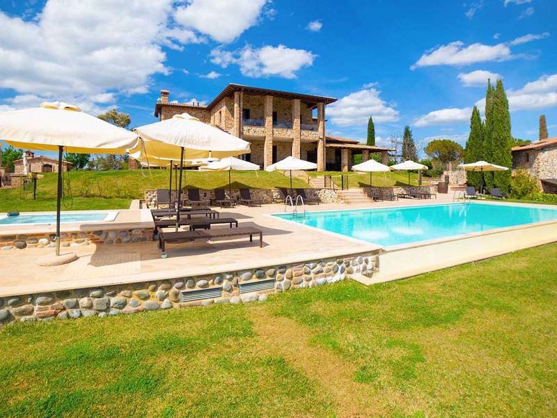 Week-end romantique en Toscane avec dégustation de vins et spa - 5* - 1