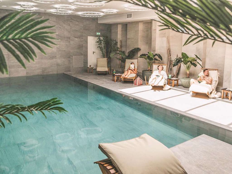 Escapade 4* près d'Avignon dans un batîment du XVIIIème - 4* - 1