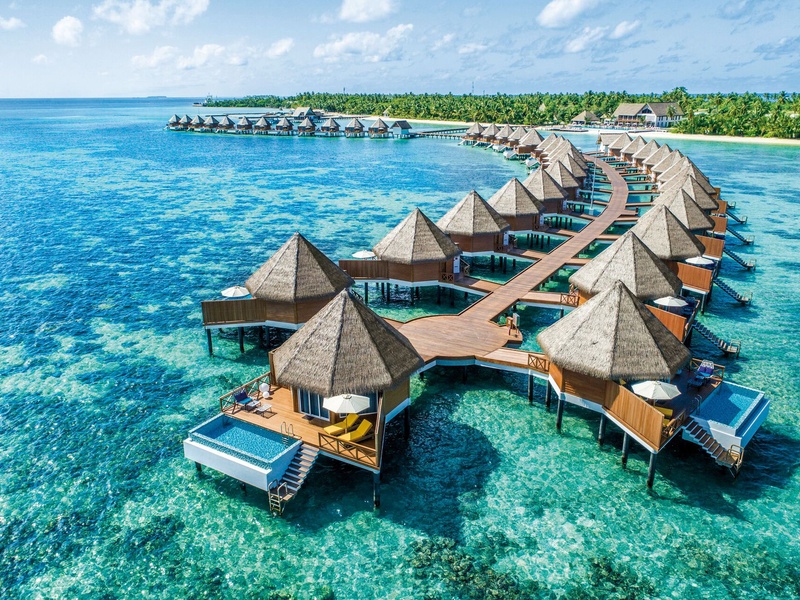Mercure Maldives Kooddoo Resort 4* - 1